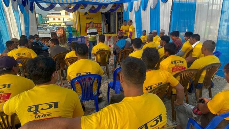 एक्सपर्ट मेशनक्लब योजनामा आवद्ध निर्माण व्यवसायीलाई बृजको उपहार